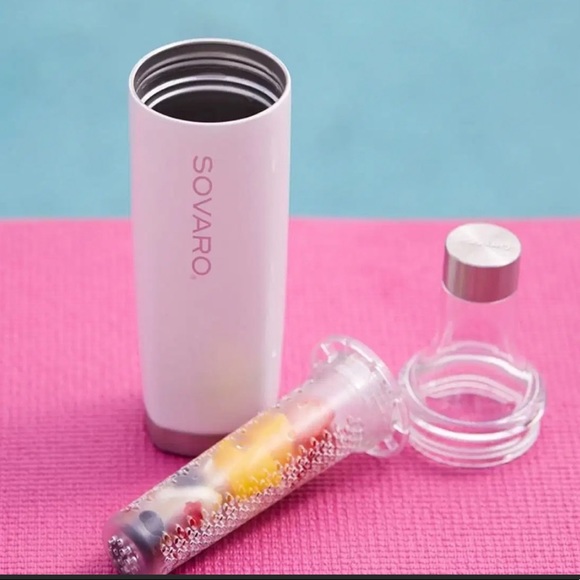 Sovaro Other - Sovaro luxury beverage bottle 18oz.